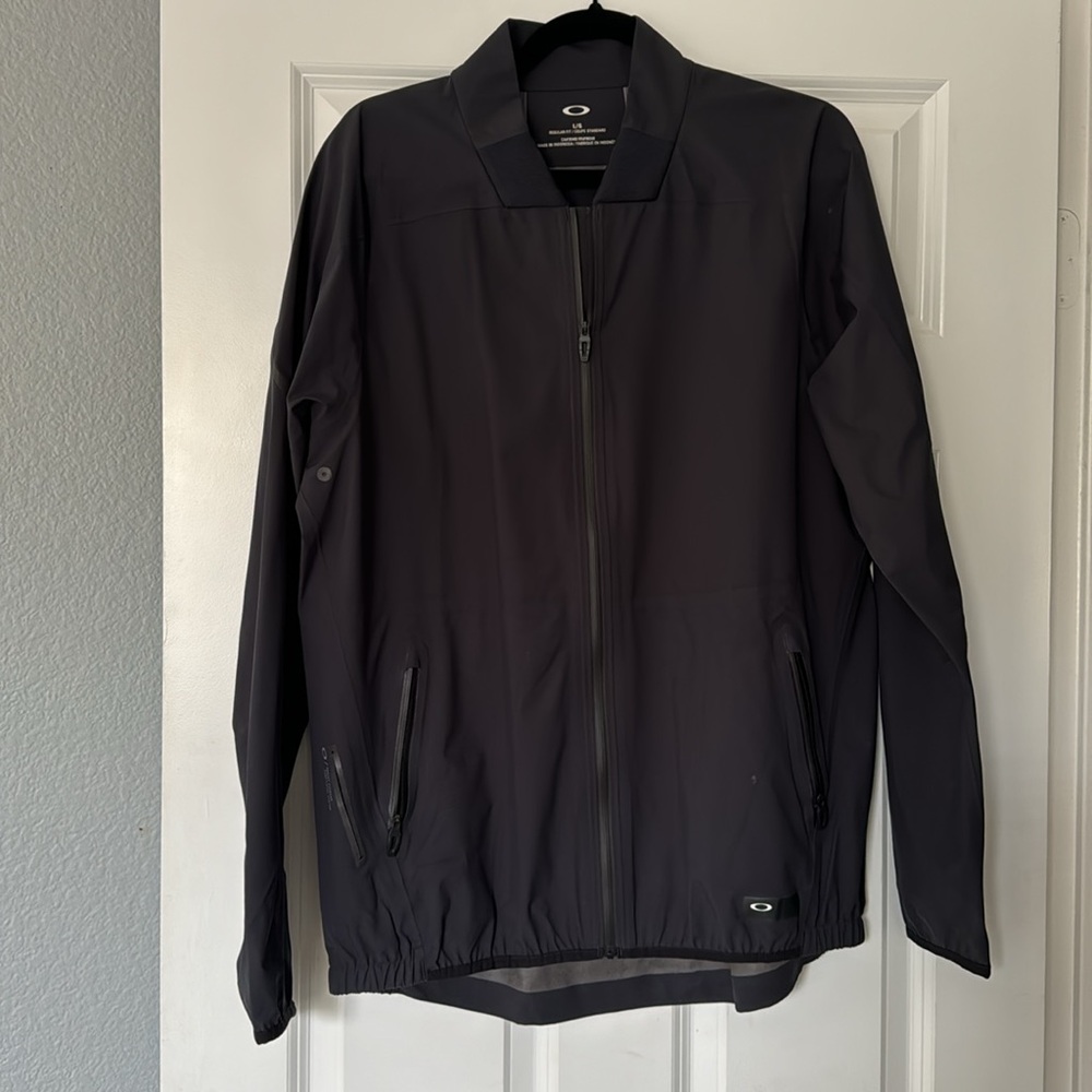Oakley men’s rain jacket/windbreaker